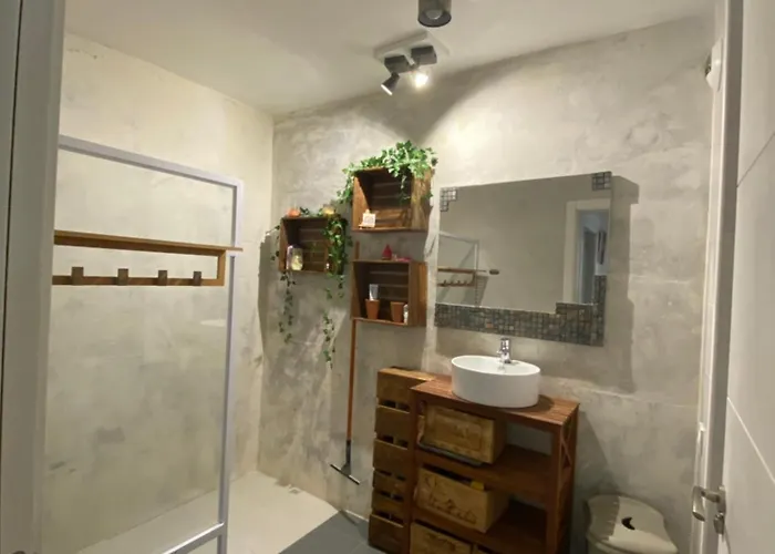 Terre Et 乌瑞基尼